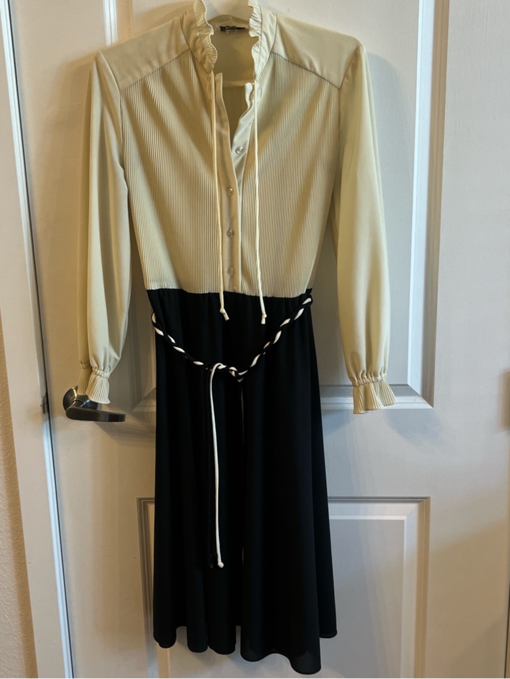Cream and Black Long Sleeve Midi Dress with Tie Waist